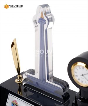 Plakat Jam SMA Negeri 8 Jakarta