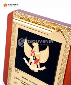 Plakat Kayu Penghargaan RI