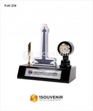 Plakat Jam SMA Negeri 8 Jakarta