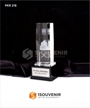 Plakat Kristal PLN Meulaboh