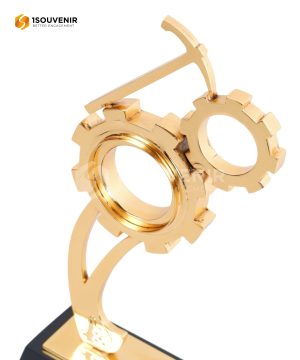 Plakat Logam Gear dan Palu Geologi