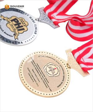 Medali Paket Hari Ilmiah